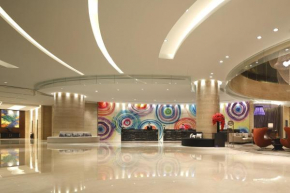  Crowne Plaza Wuxi Taihu, an IHG Hotel  Уси